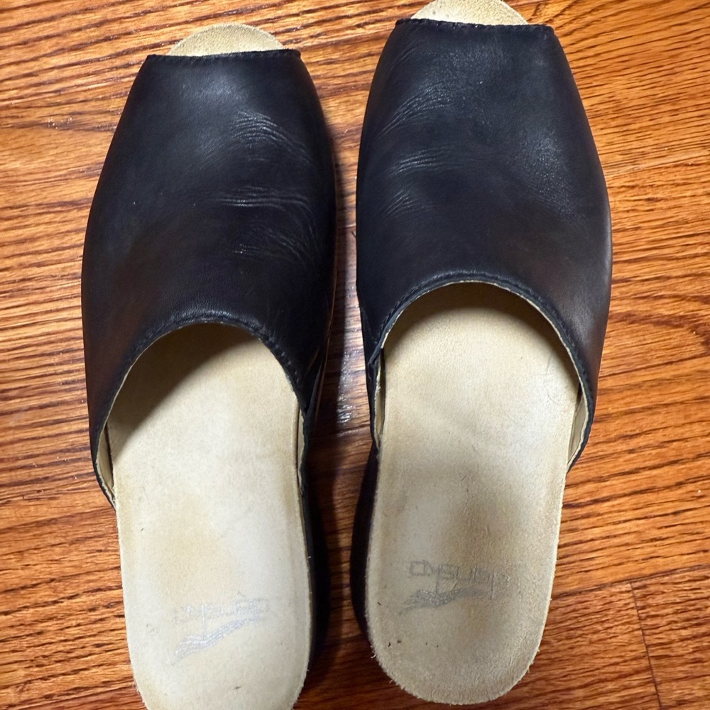 Dansko Ravyn Black Leather Peep toe clog